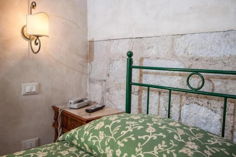 ** Vendégház San Tommaso Hotel Pisa Olaszország